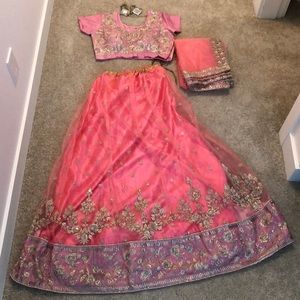Pink lehnga